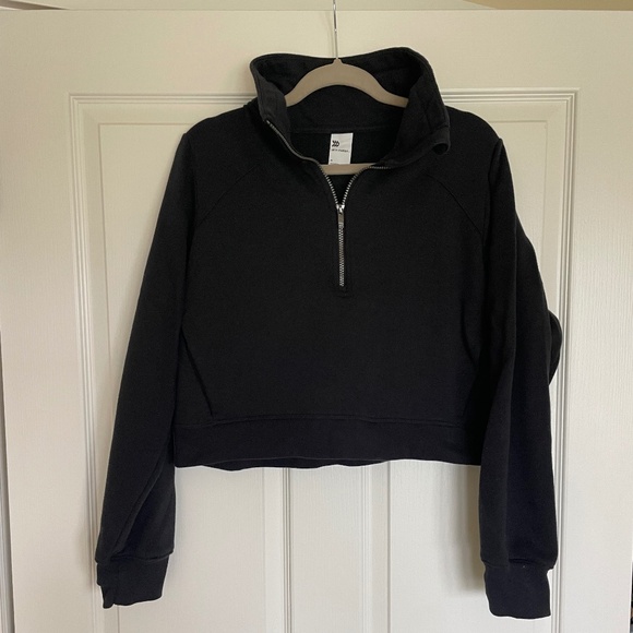 all in motion 3/4 zip cropped sweatshirt - Picture 1 of 3